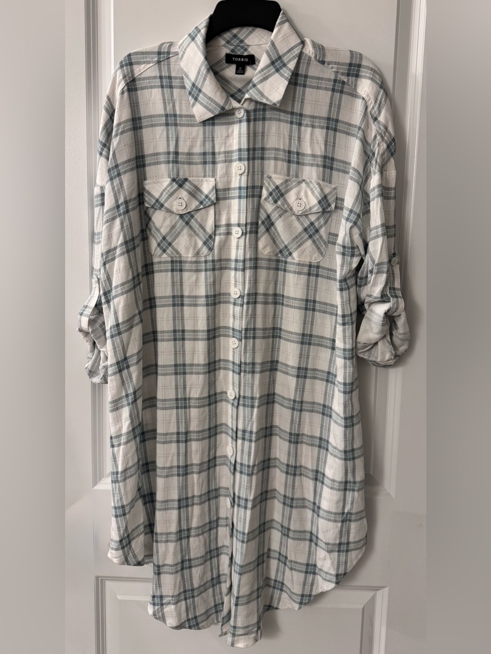 #x524 - Torrid Washable Gauze Oversized Shacket Kimono Anya Plaid Ivory & Green
